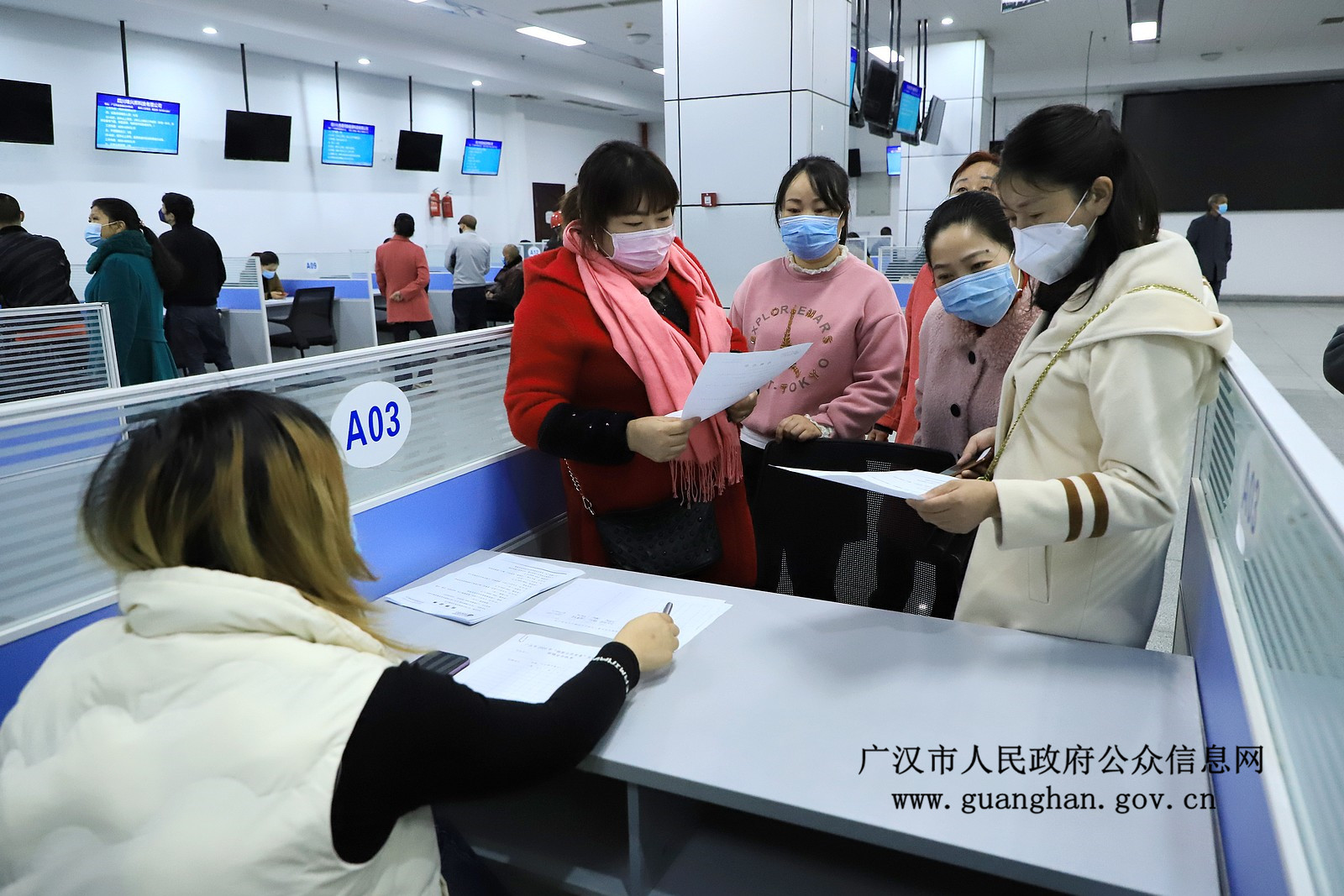 广汉招聘信息_钜豪照明广汉商场招聘智能家居销售专员(2)