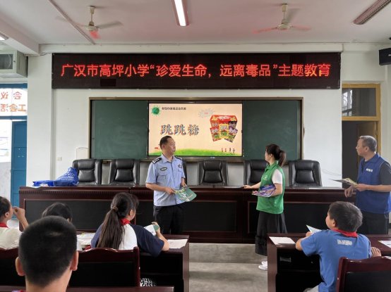 105fcad1a93e2c121cc3efa5fcbdc66