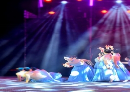 C:\Users\Administrator\Desktop\11.20文艺调演\640 (2).jpg