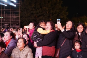 C:\Users\Administrator\Desktop\11.20文艺调演\640 (1).jpg