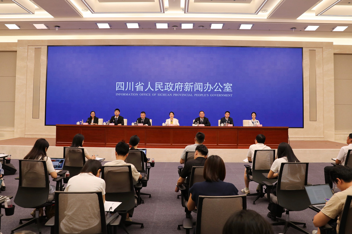 1755739669794092316.jpg 1755739669794092316.jpg