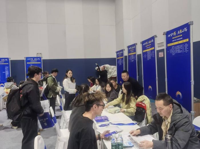 1761701385681074130.jpg 22.jpg