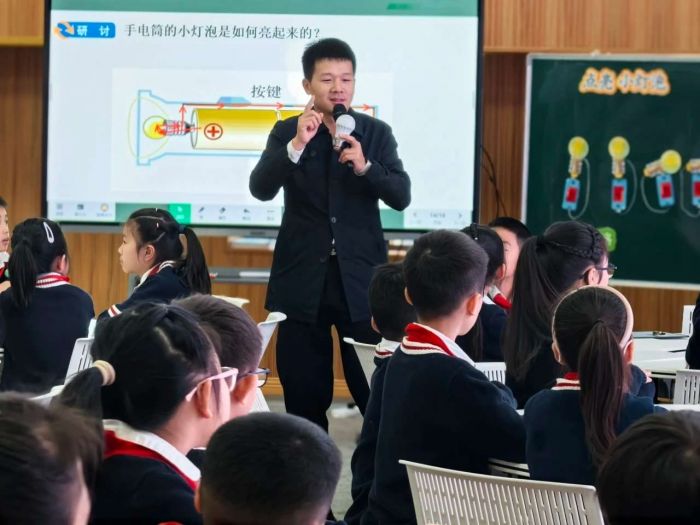 1761787678400083236.jpeg 9.jpeg